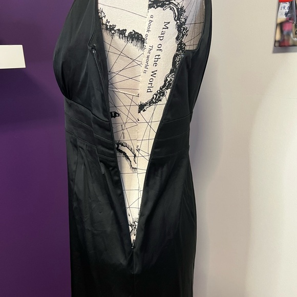 Donna Ricco Petite Sleeveless Little Black Dress - Picture 7 of 10